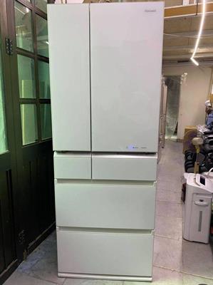 Tủ lạnh Panasonic NR-F568XG-W